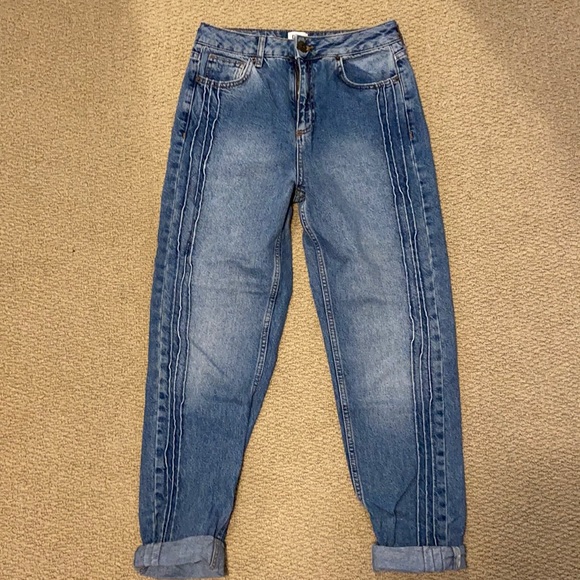 Urban Outfitters BDG mom jeans - Picture 1 of 3